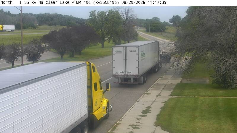 Parking Only: I-35 NB MM 196 near Clear Lk live camera view