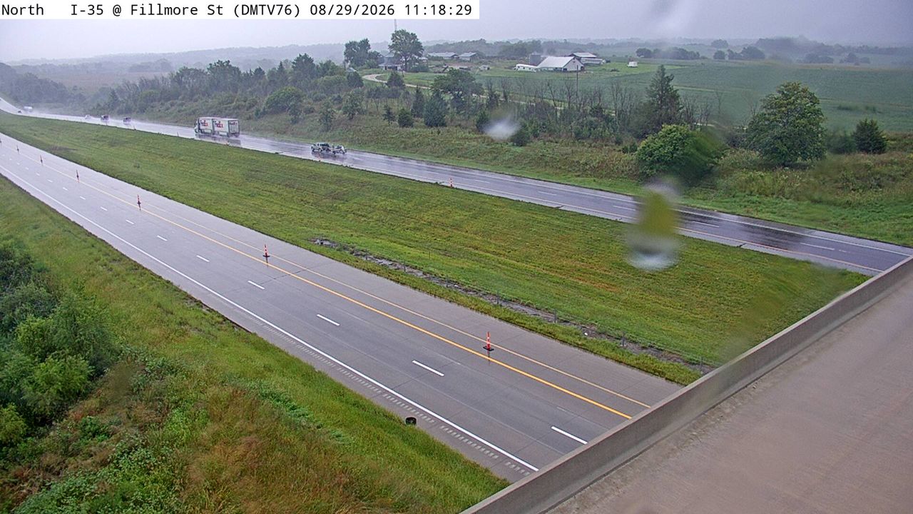 I-35 @ MM 61.6 (Fillmore St) live camera view