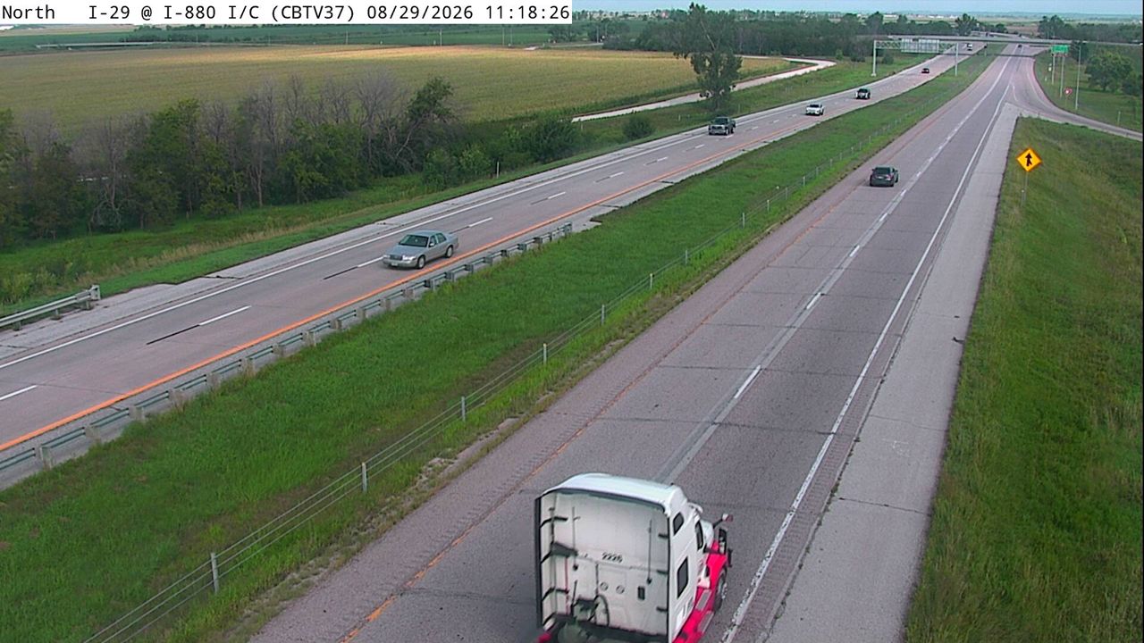 I-29 @ MM 71.7 (I-880 Interchange) live camera view