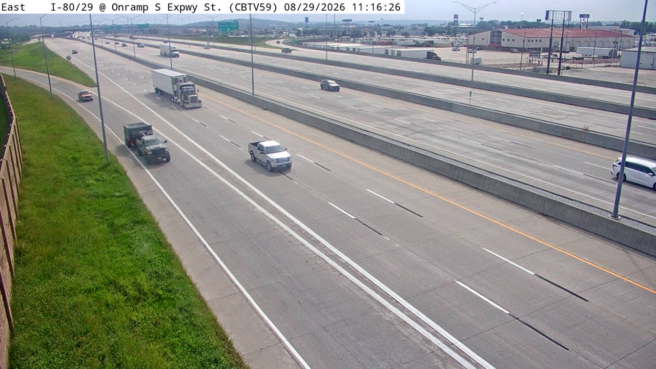 I-29/80 @ MM 2.7 (S Expressway St WB Ent Ramp) live camera view