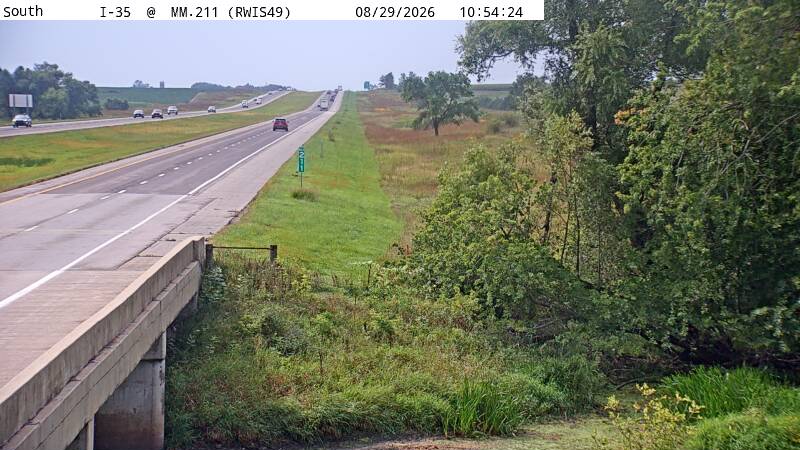 I-35 MM 211 @ Worth County/Hanlontown live camera view