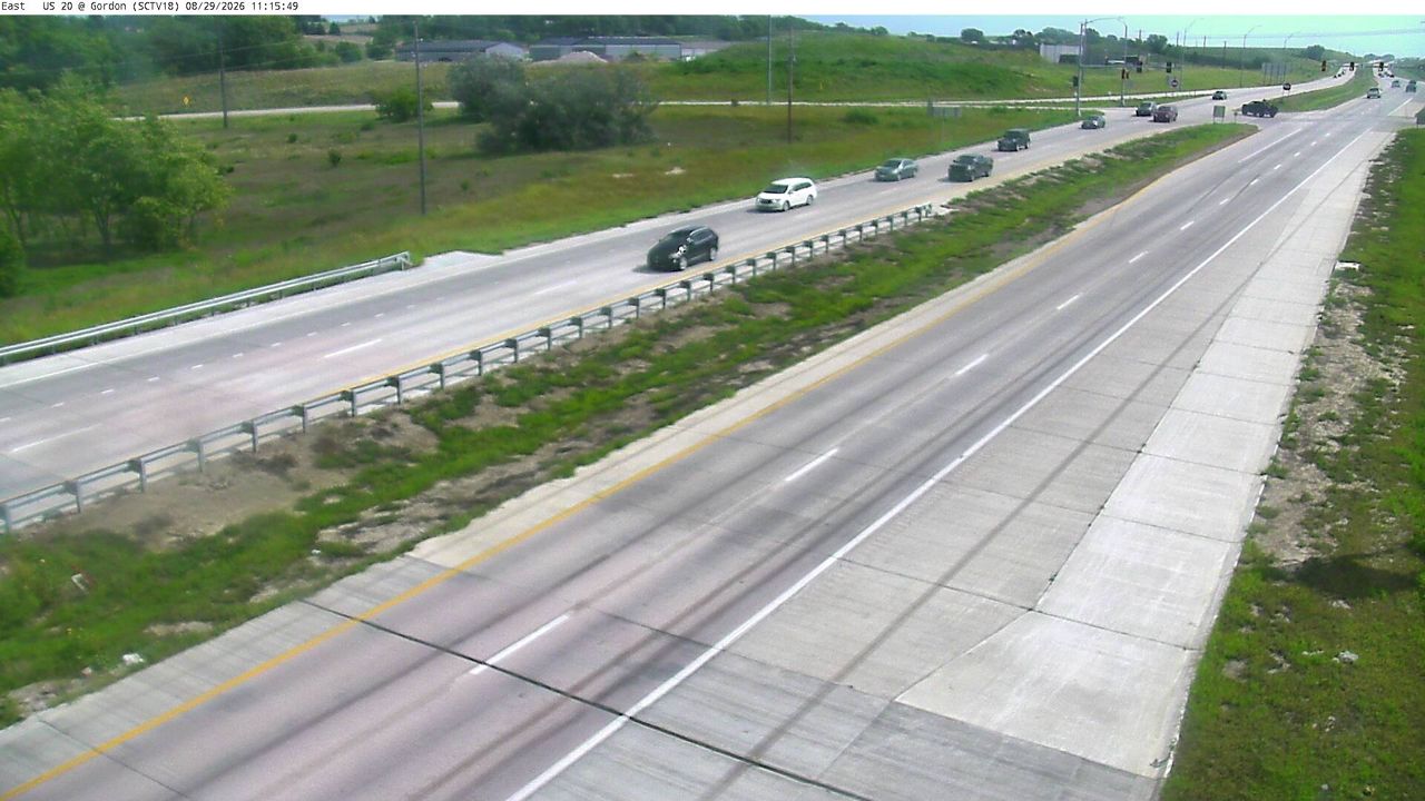 US 20 @ MM 4.5 (Gordon Dr) live camera view