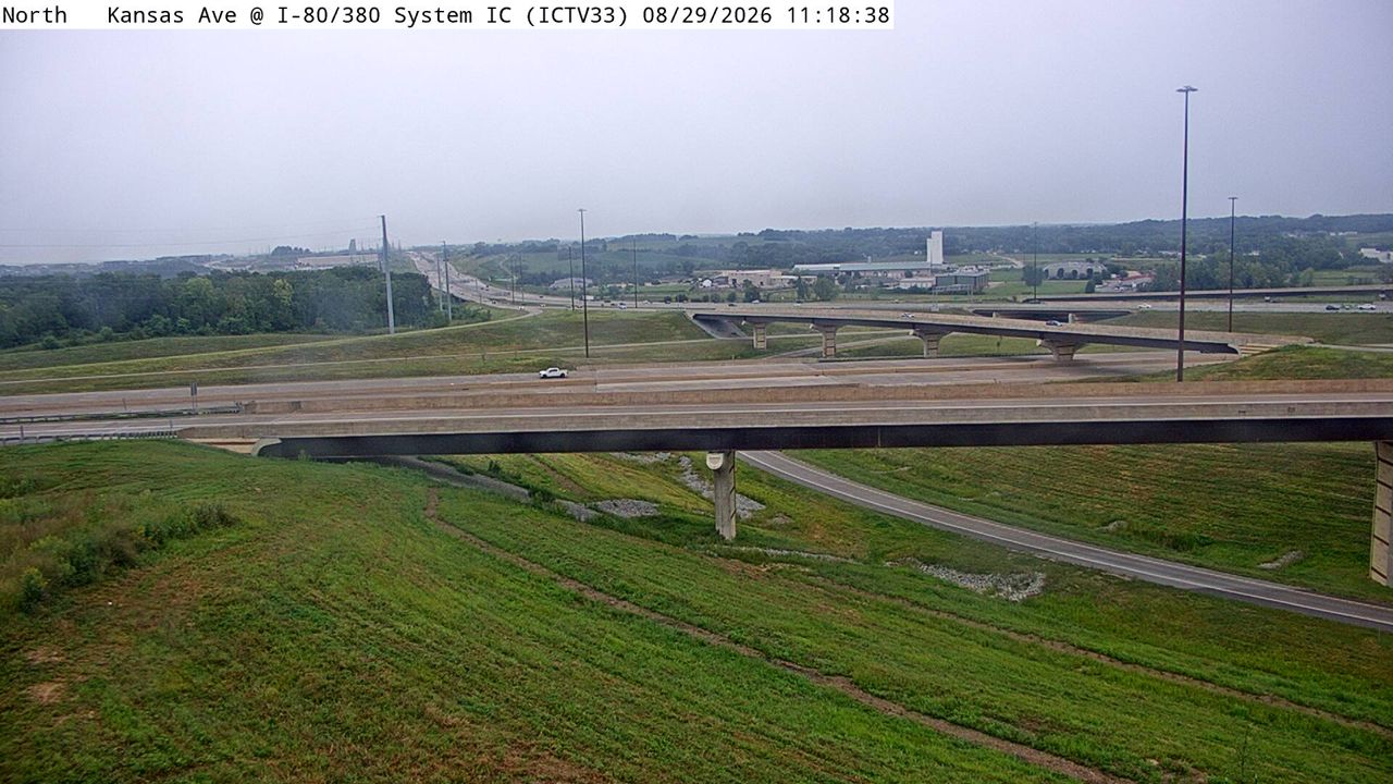 I-80 @ MM 238.9 (EB Exit to I-380/US218 split) live camera view