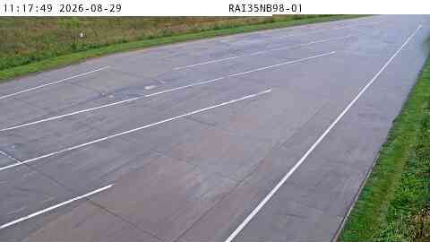 Rest Area: I-35 NB MM 98 near Elkhart live camera view