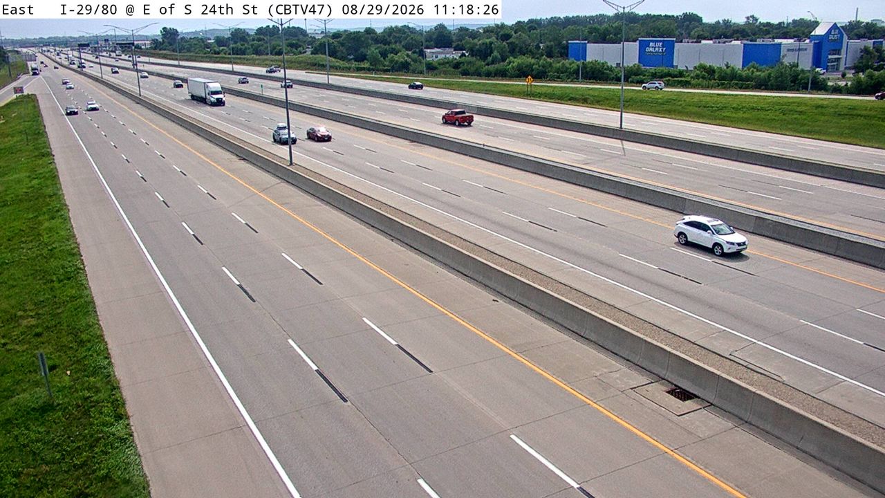 I-29/80 @ MM 1.7 (E of S 24th St - N) live camera view