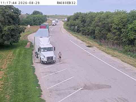 Parking Only: I-80 EB MM 32 near Shelby live camera view