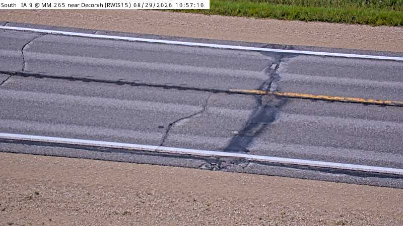 IA 9 MM 265 @ Decorah live camera view