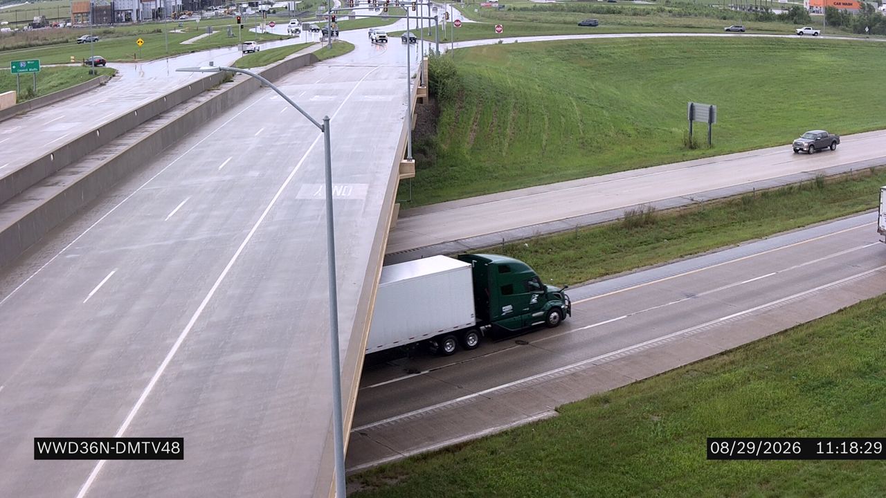 I-80 @ MM 118.4 (Grand Prairie Pkwy N) live camera view