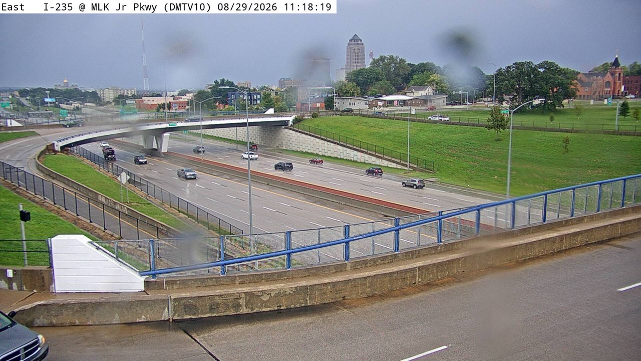 I-235 @ MM 7.4 (MLK Pkwy) live camera view