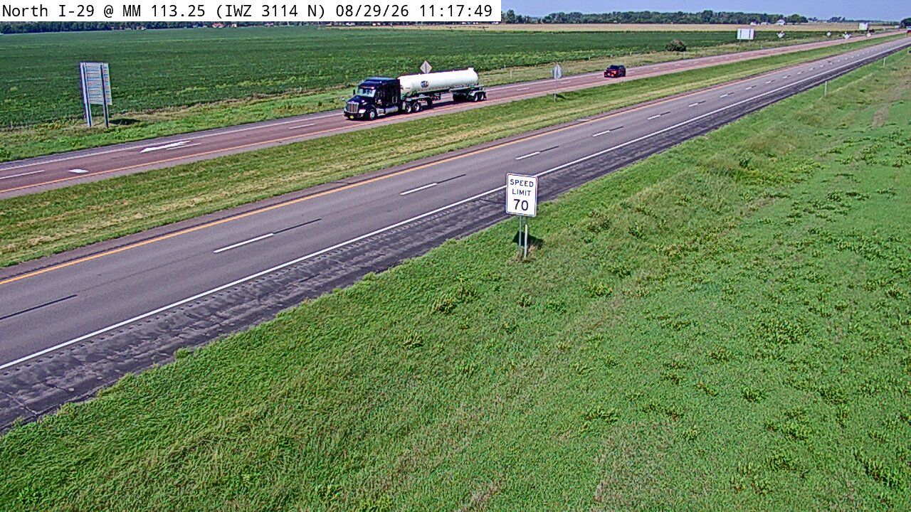 I-29 @ MM 113.2 (IWZ 3114N) live camera view