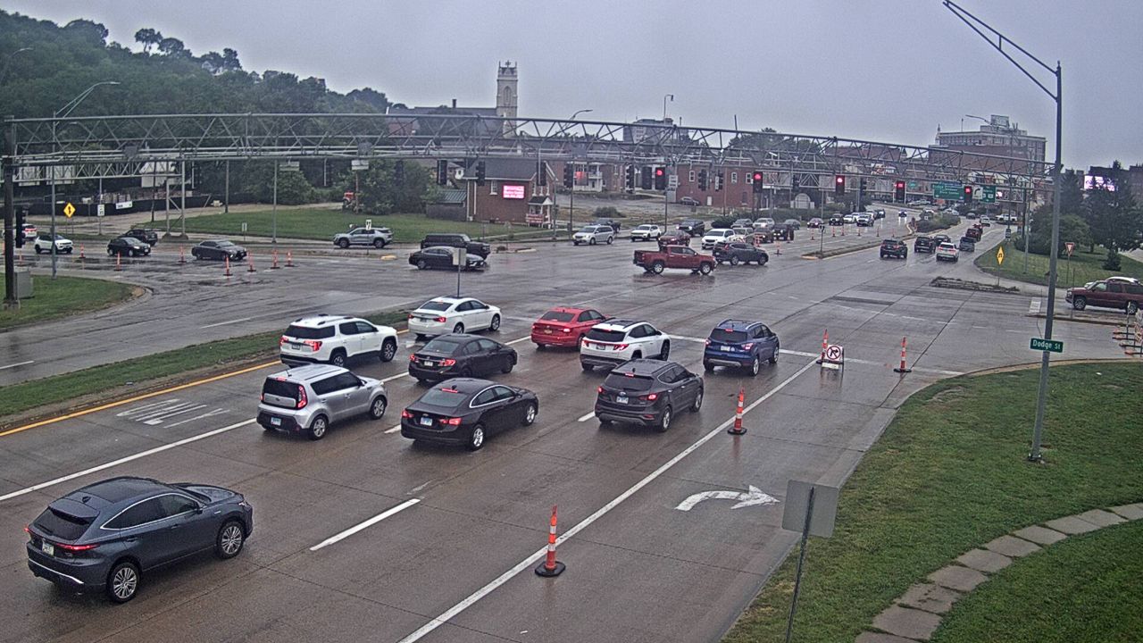 US 20 @ MM 299.8 (Locust St - North) live camera view