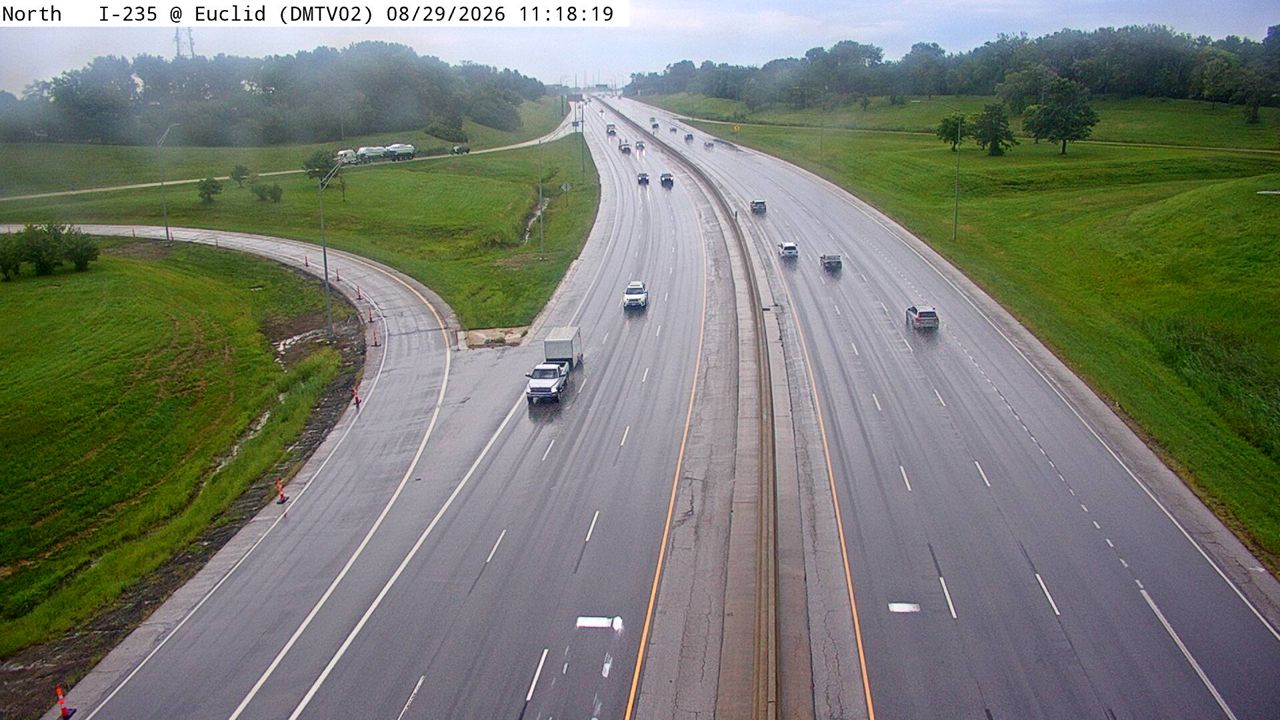 I-235 @ MM 12.6 (Euclid Ave) live camera view