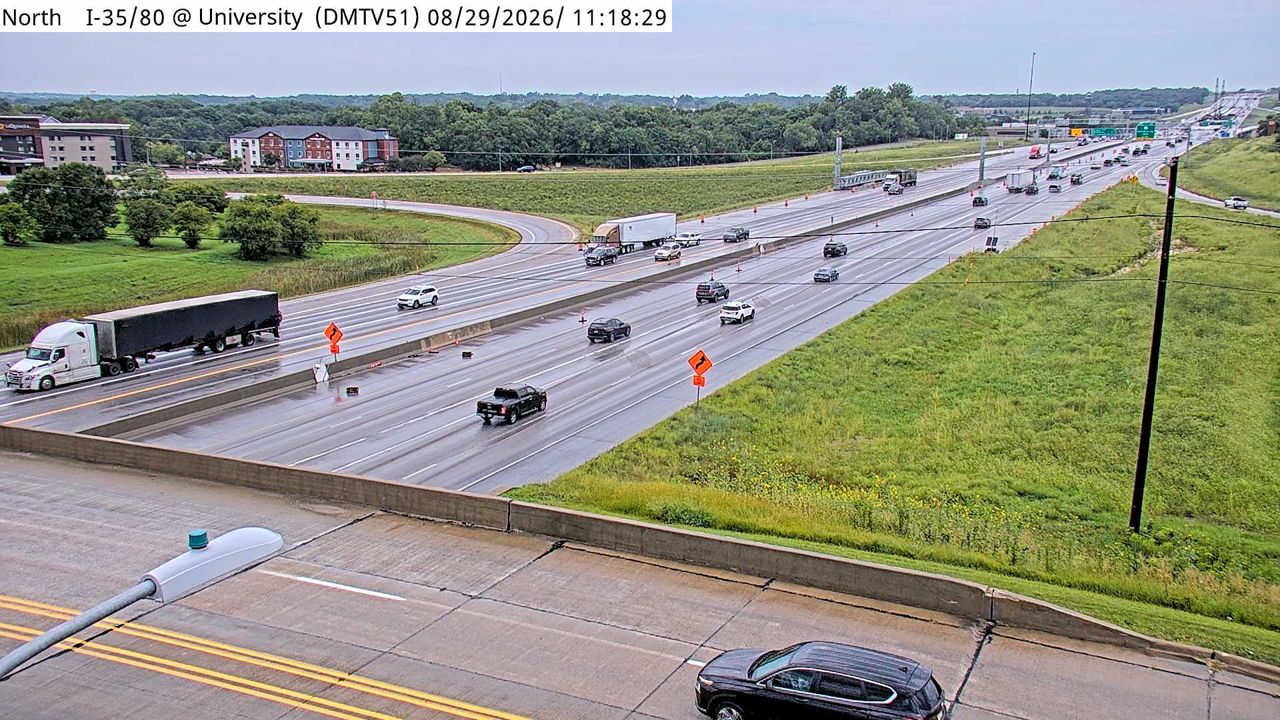 I-35/80 @ MM 123.8 (University Ave) live camera view