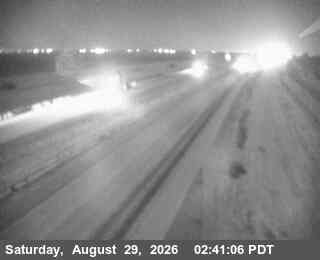 82 - NB SR-99 S/O Buchanan Hollow Rd live camera view