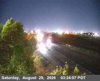 102 - NB SR 99 Briggsmore Ave live camera view