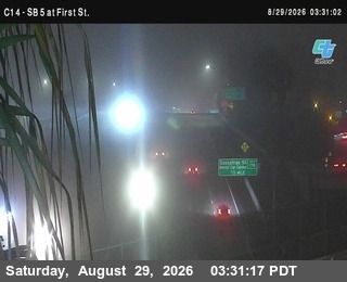 (C014) I-5 : First Avenue live camera view