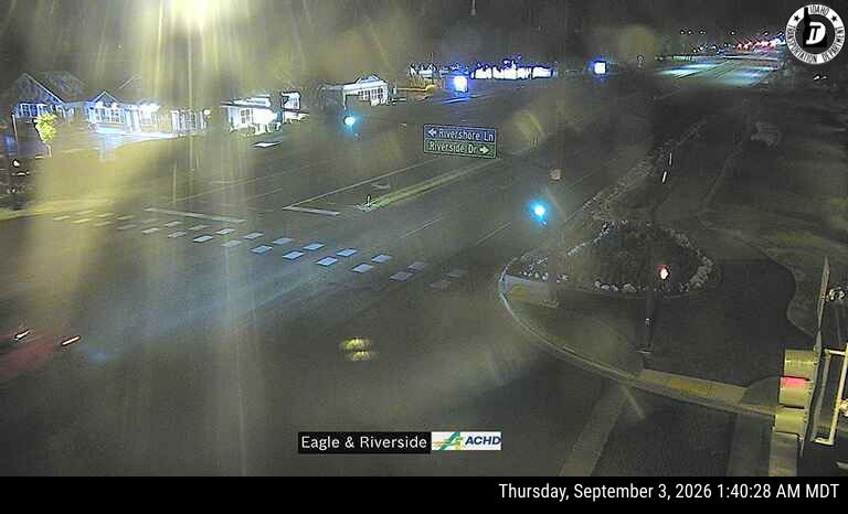 SH-55 Eagle & Riverside Rivershore live camera view