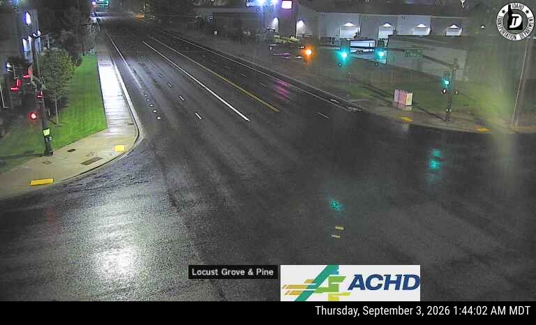 Locust Grove & Pine live camera view