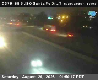 (C379) I-5 : Just South of Santa Fe Drive Top live camera view