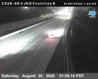 (C258) I-5 : SB Just North of Encinitas Bottom live camera view