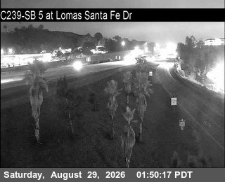 (C239) I-5 : SB at Lomas Santa Fe Dr live camera view