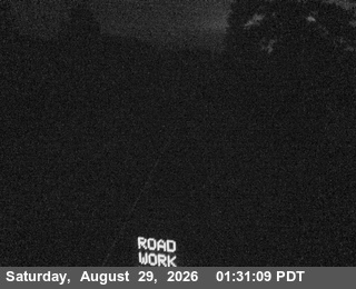 US-101 : North Of SR-197 - Looking South (C015) live camera view
