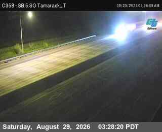 (C358) I-5: SB 5 SO Tamarack T live camera view