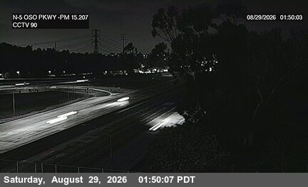 I-5 : (90) Oso Parkway Overcross live camera view