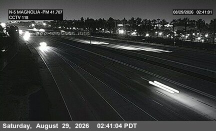 I-5 : (118) Magnolia Avenue live camera view