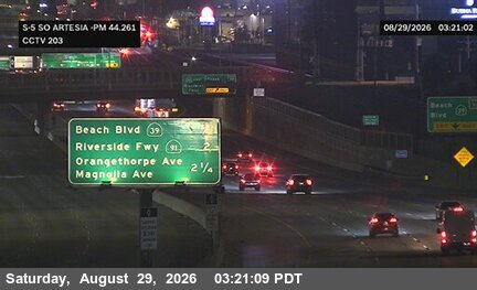 I-5 : (203) South of Artesia Boulevard live camera view