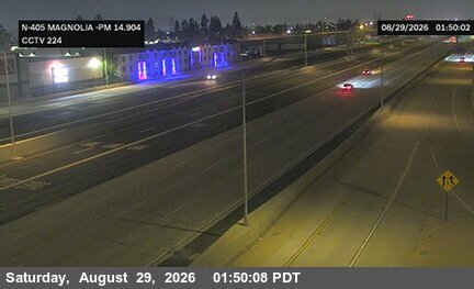 I-405 : (224) South of Magnolia live camera view