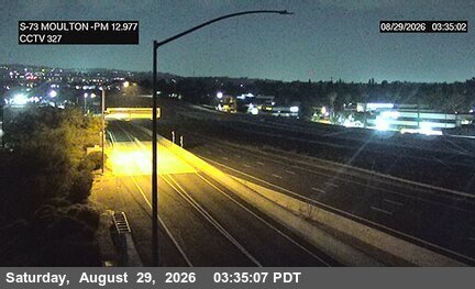 SR-73 : (327) North of Moulton Parkway Undercross live camera view