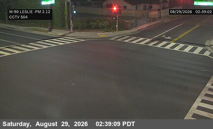 SR-90 : (504) Leslie St NW Corner live camera view