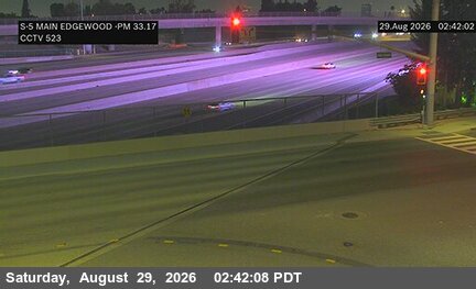 I-5 : (523) Main & Edgewood live camera view
