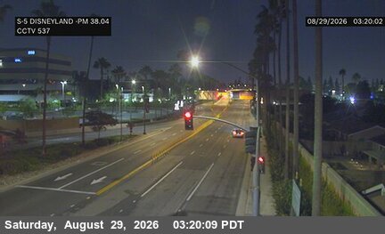 I-5 : (537) SB Disneyland Off Ramp live camera view