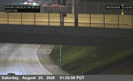 I-5 : (702) N/O Lincoln live camera view