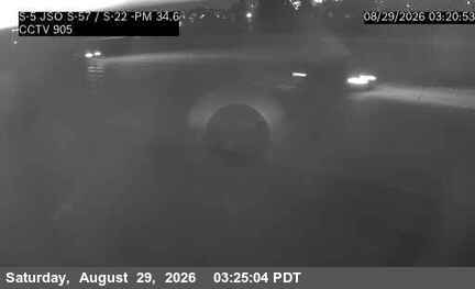 I-5 : (905) SB I-5 JSO SR-57/SR-22 live camera view