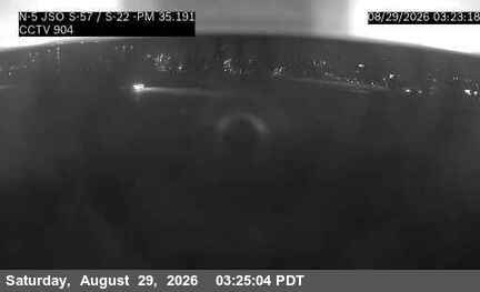 I-5 : (904) NB I-5 JSO SR-57/SR-22 live camera view