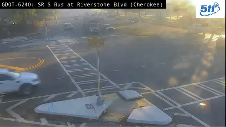 SR 5bus at Riverstone Blvd live camera view