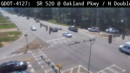 SR 520 at Oakland Pkwy / N Doublegate live camera view