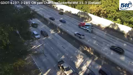 I-285 CW past ChambleeTuckerRd MM 35.3 live camera view