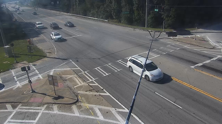 CLAY-157_034073: SR 42 at I-675 NB (CLAYTON) live camera view