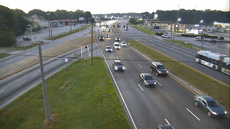 CLAY-184_124083: SR 3/Old Dixie Rd at Holiday Blvd (CLAYTON) live camera view
