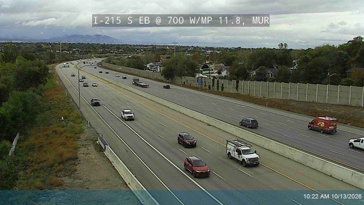 I-215 S EB @ 700 W / MP 11.8, MUR live camera view