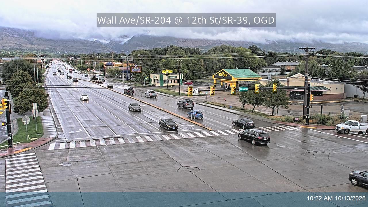 Wall Ave / SR-204 @ 12th St / SR-39, OGD live camera view