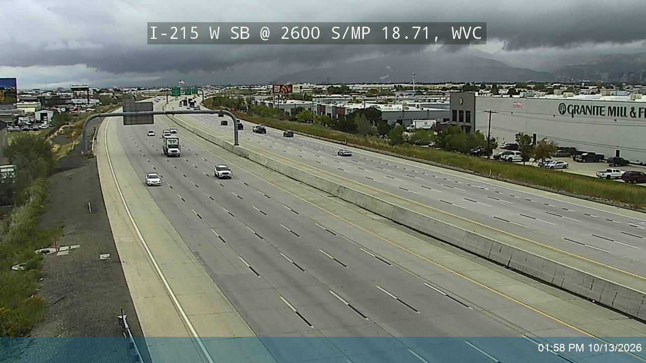 I-215 W SB @ 2600 S / MP 18.71, WVC live camera view