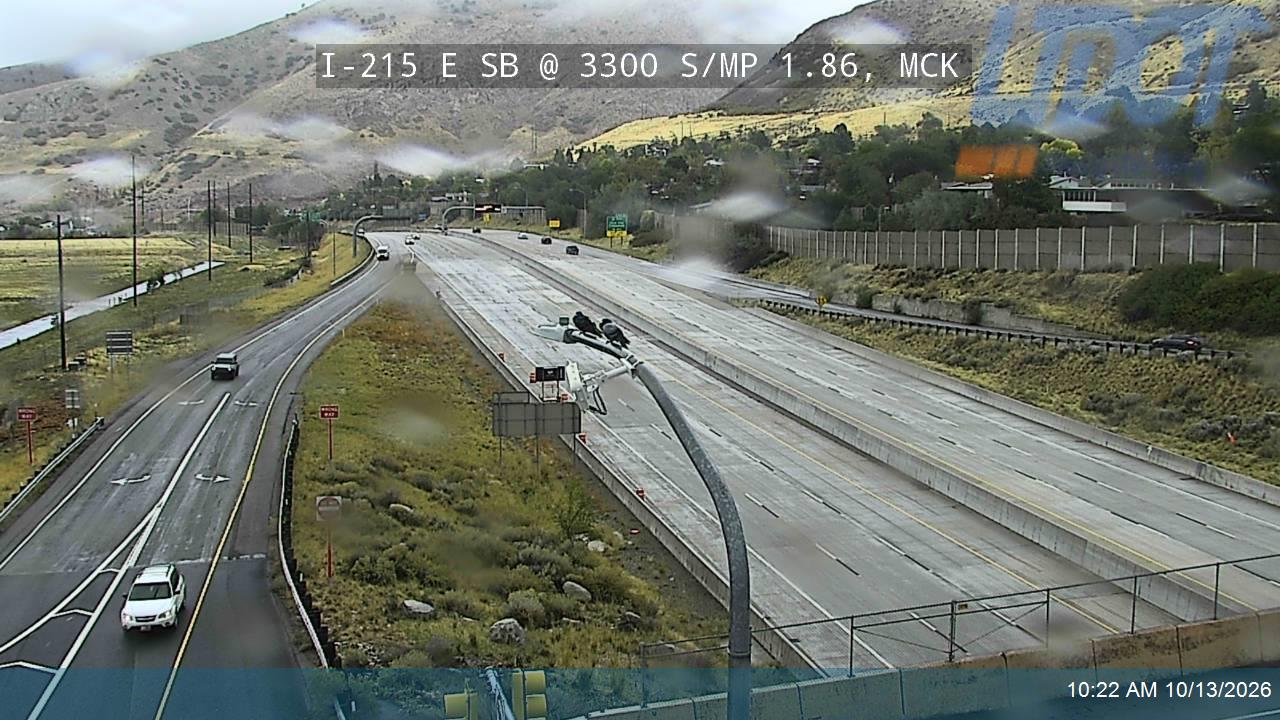 I-215 E SB @ 3300 S / SR-171 / MP 1.86, MCK live camera view