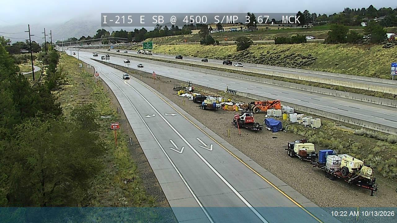 I-215 E SB @ 4500 S / SR-266 / MP 3.67, MCK live camera view