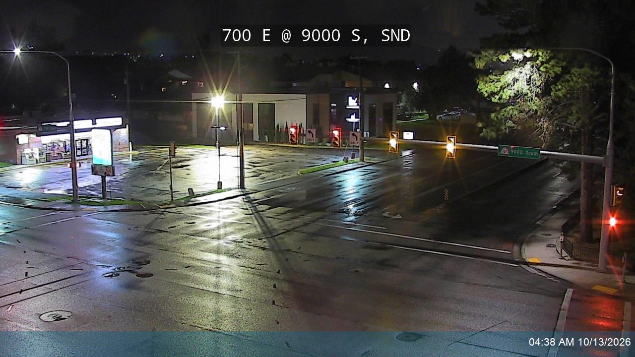 700 E / SR-71 @ 9000 S / SR-209, SND live camera view