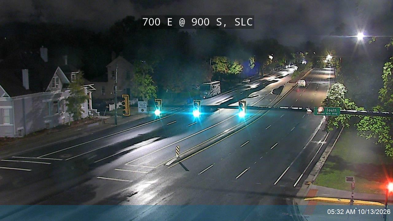 700 E / SR-71 @ 900 S, SLC live camera view